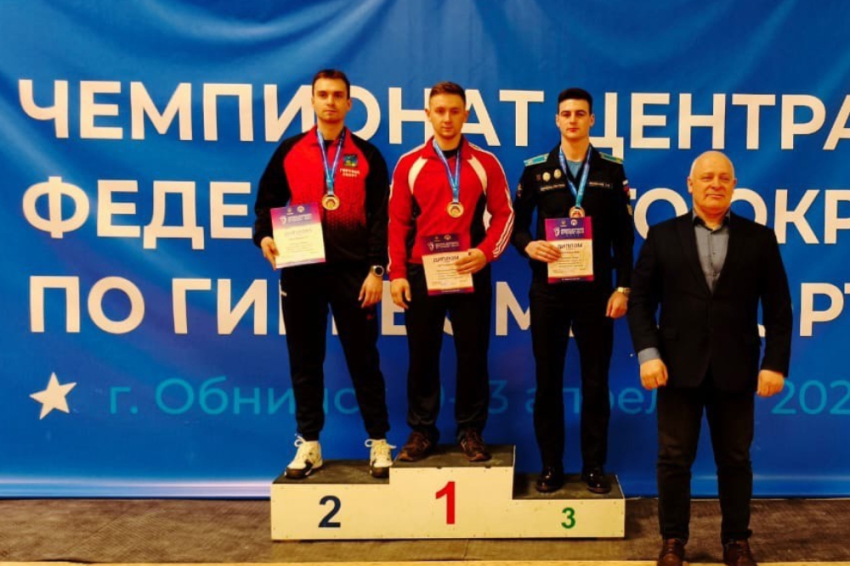 События НИУ «БелГУ» студенты ниу «белгу» стали призёрами чемпионата цфо по гиревому спорту

